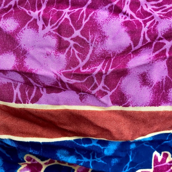 Sarong made in Thailand. - Picture 6 of 6